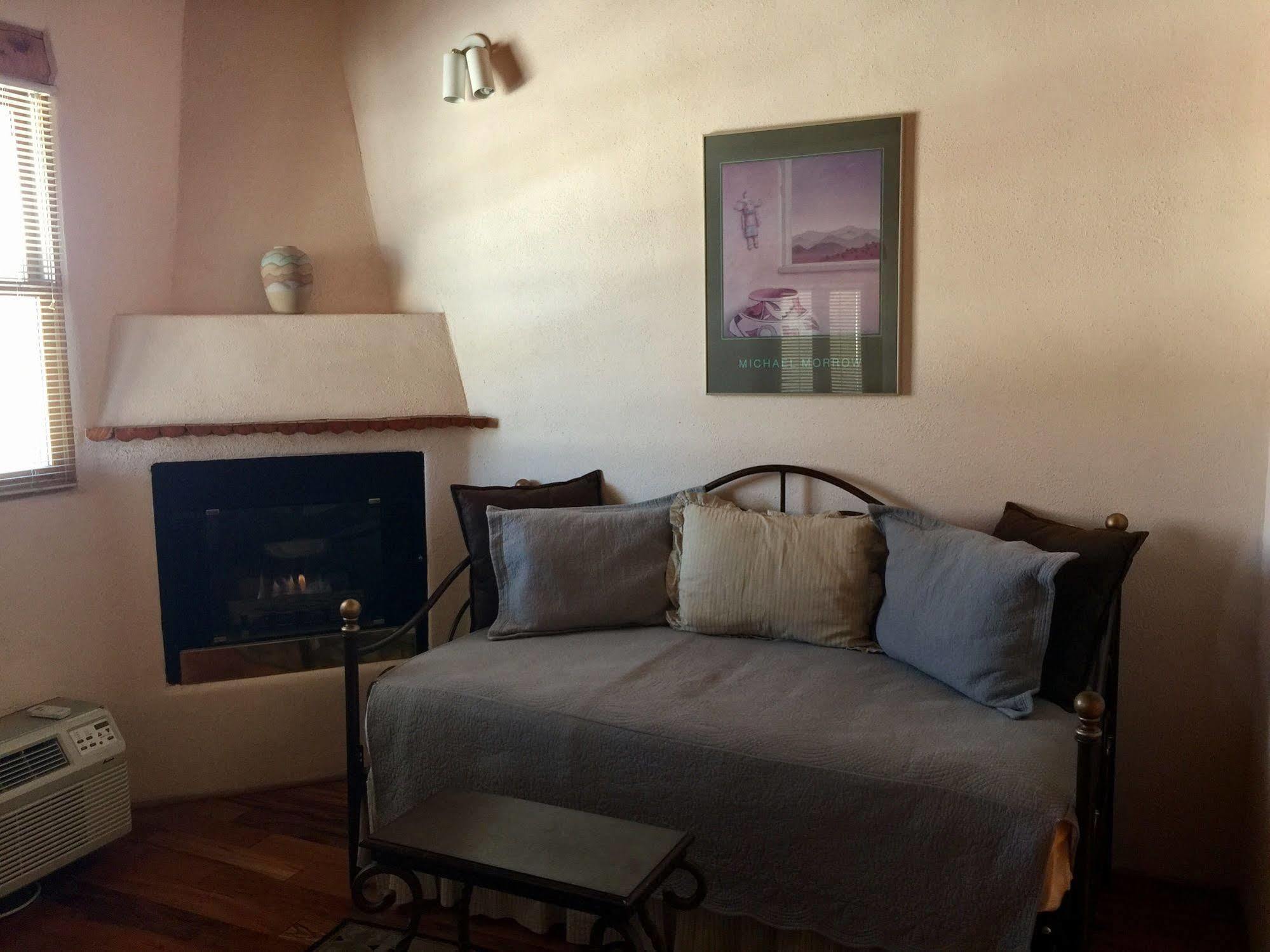 Guadalupe Inn Санта-Фе Экстерьер фото